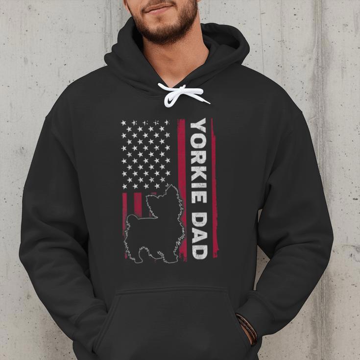 Yorkie Dog Vintage US American Flag Yorkie Dad Fathers Day Men Hoodie
