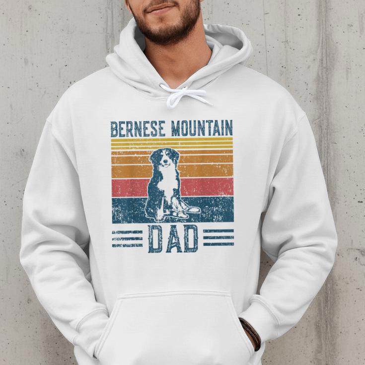 Dog Berner Dad Vintage Bernese Mountain Dad Men Hoodie