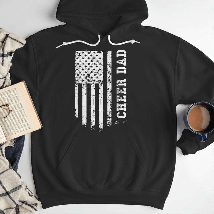 Cheer Dad Cheerleading American Flag Fathers Day Cheerleader Men Hoodie