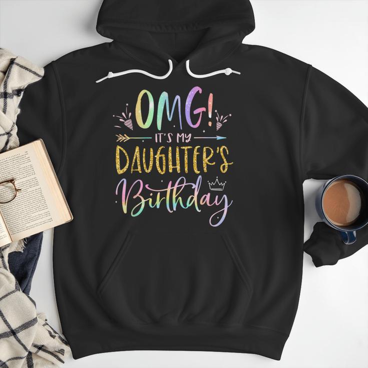 OMG It's My Daughter's Birthday Happy Bday Tie Dye Mom Dad Small Men Hoodie