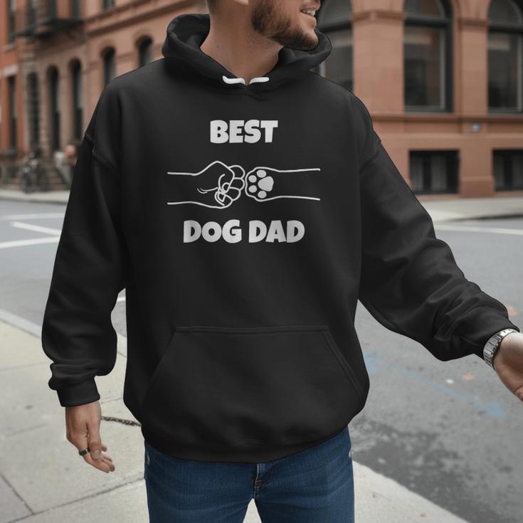 Best Dog Dad Fathers Day Best Dad Fist Bump Dog's Paw Men Hoodie Best Dog Dad Fathers Day Best Dad Fist Bump Dog's Paw Men Hoodie