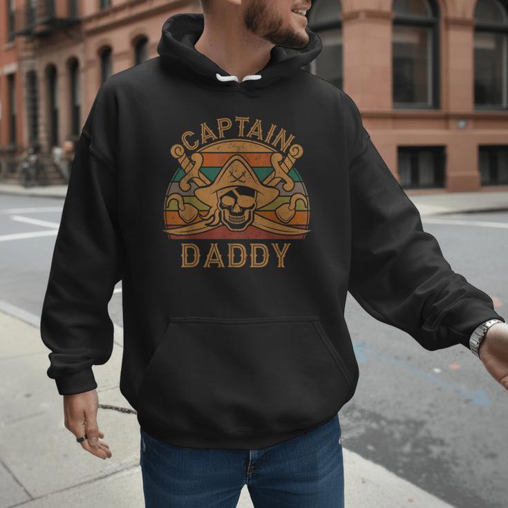 Captain Daddy Pirate Jolly Roger Flag Dad Halloween Men Hoodie