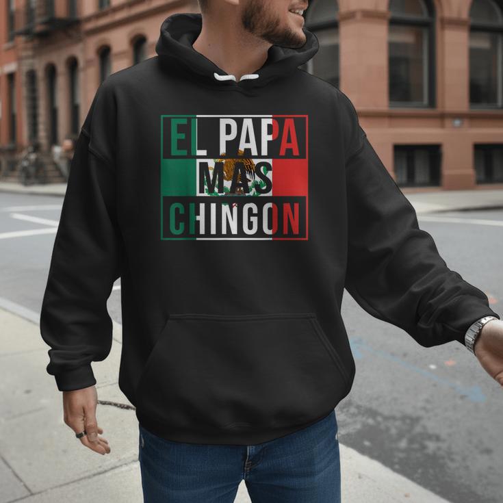 El Papa Mas Chingon Best Mexican Dad Men Hoodie
