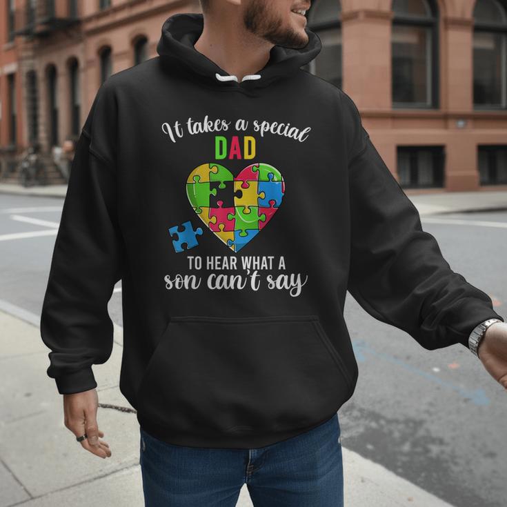 Fun Heart Puzzle Shirts Dad Autism Awareness Family Support Men Hoodie