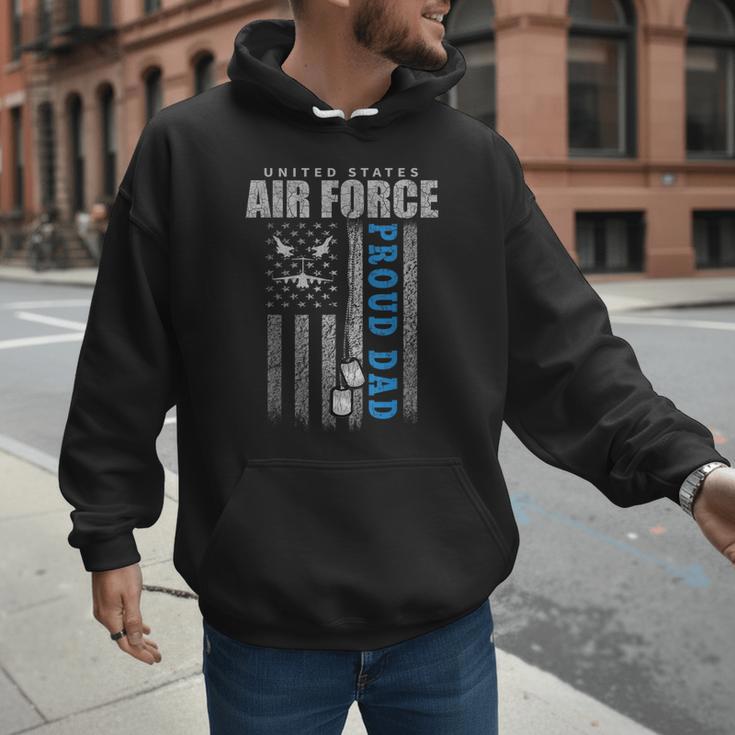 Proud Air Force Dad Of The US Air Force USA Flag Men Hoodie