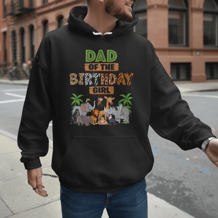 Wild Dad Of The Birthday Girl Zoo Safari Jungle Animal Men Hoodie