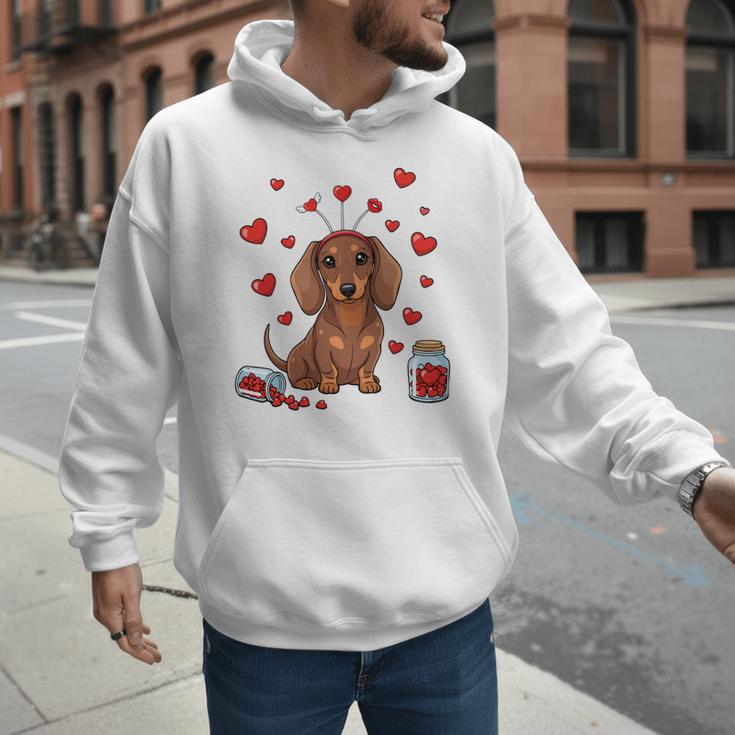Cute Dachshund Valentine's Day Heart Love Dog Mom Dog Dad Men Hoodie