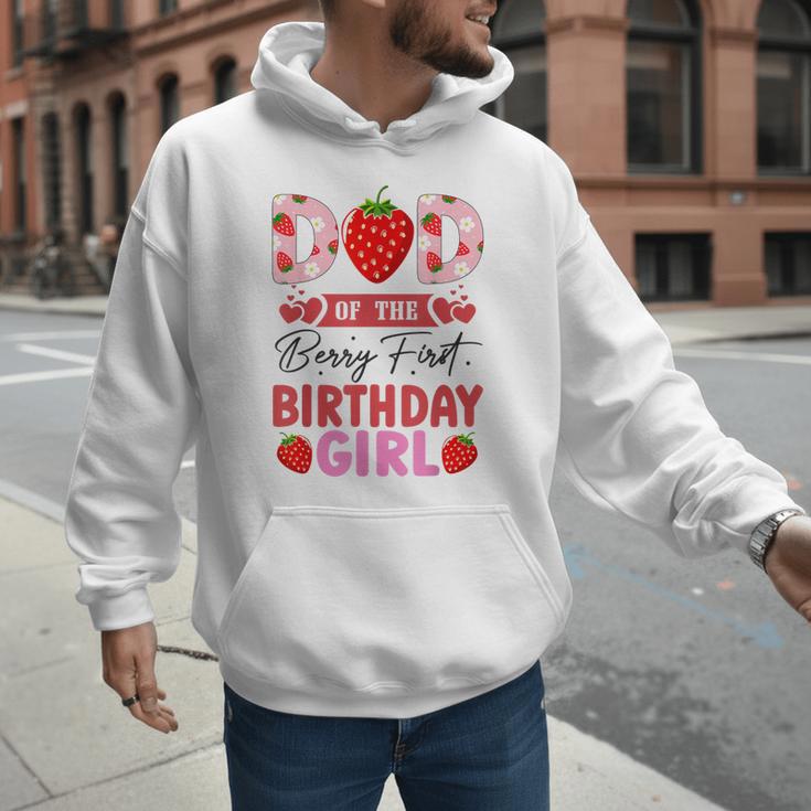 Dad Of The Berry First Birthday Girl Sweet Strawberry Men Hoodie