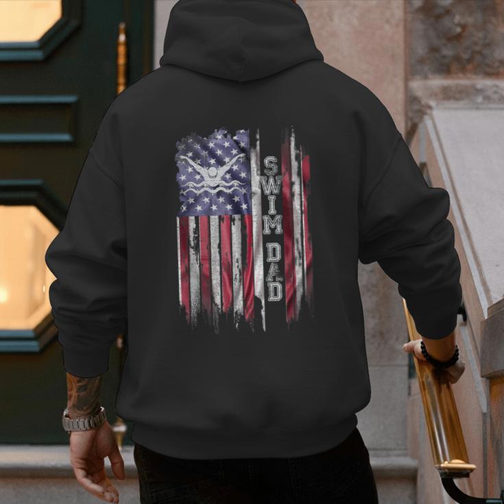 Vintage USA Flag Proud Swimming Dad Swim Swimmer Silhouette Men's Hoodie Back Print