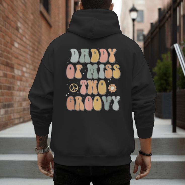 Daddy Dad Two Groovy Second Birthday Retro 2nd Bday Party Men's Hoodie Back Print