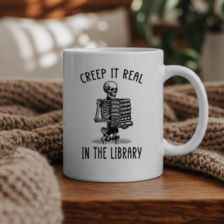 Halloween Skeleton Pun Book Lover Library Joke Graphic Print Coffee Mug