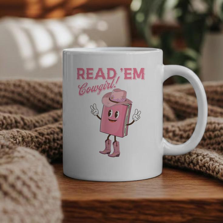 Read 'Em Western Cowgirl Retro Groovy Reading Books Graphic Print Coffee Mug