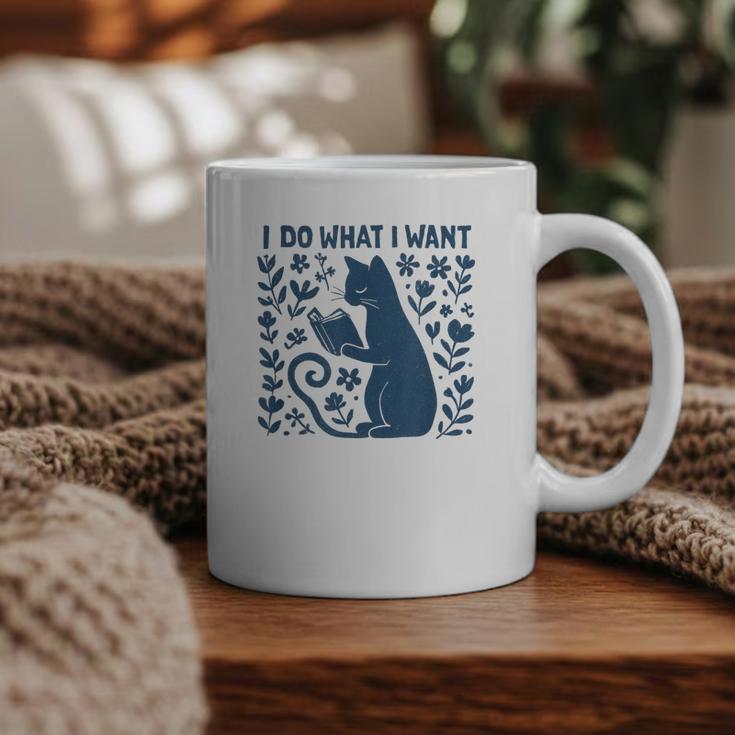 I Do What I Want Cat Reading Book Boho Flowers Vintage Graphic Print Coffee Mug