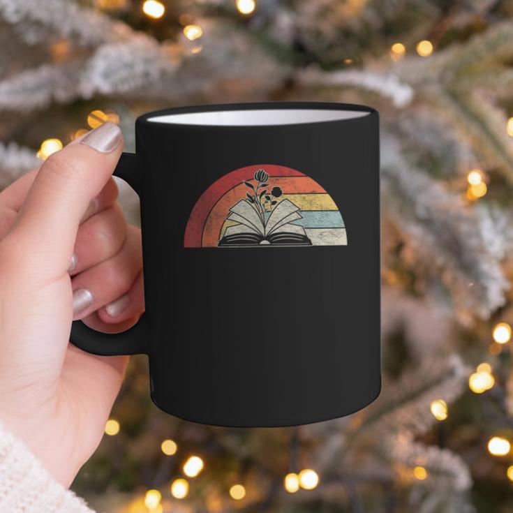 Retro Vintage Wildflowers Book Shirt Book Lover Graphic Print Coffee Mug