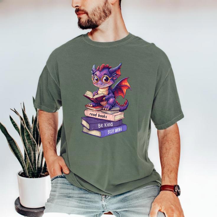 Cute Dragon Read Books Be Kind Stay Weird Book Lover Men's Comfort Colors T-Shirt