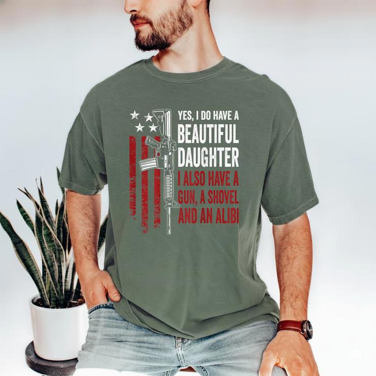 Daughter Gun Shovel Alibi Mom Dad Guns Joke -ON Back Men's Comfort Colors T-Shirt