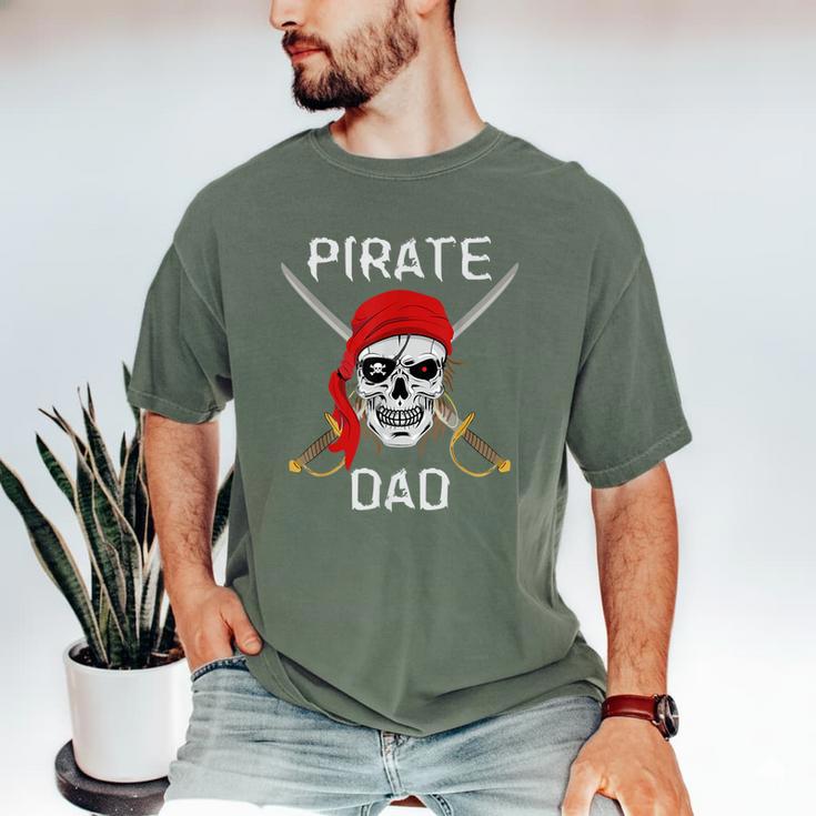 Halloween Pirate Skull Apparel Pirate Dad  V-Neck Short Sleeve Cotton 100 T-Shirt Small Men's Comfort Colors T-Shirt