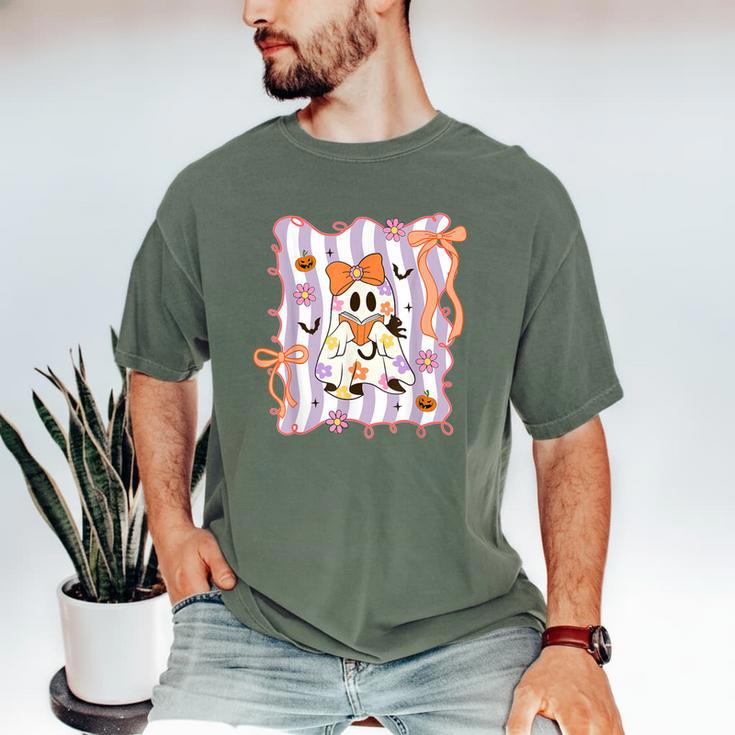 Preppy Coquette Bow Ghost Reading Books Halloween Book Men's Comfort Colors T-Shirt