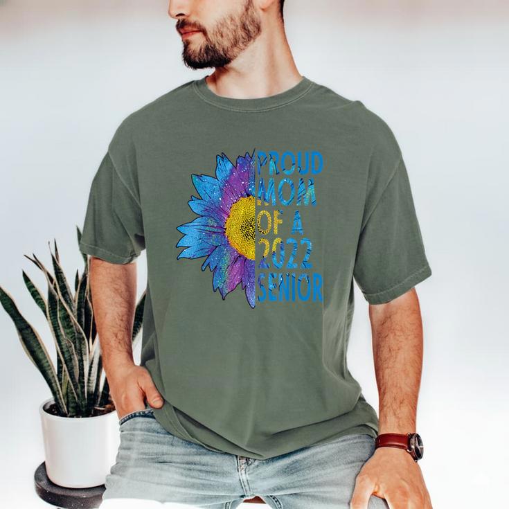 Proud Mom Of a 2022 Senior Shirt Graduation 2022 Women's Men's Comfort Colors T-Shirt