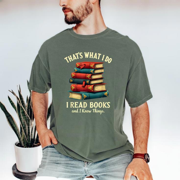 I Read Books Bookworm Halloween Men's Comfort Colors T-Shirt