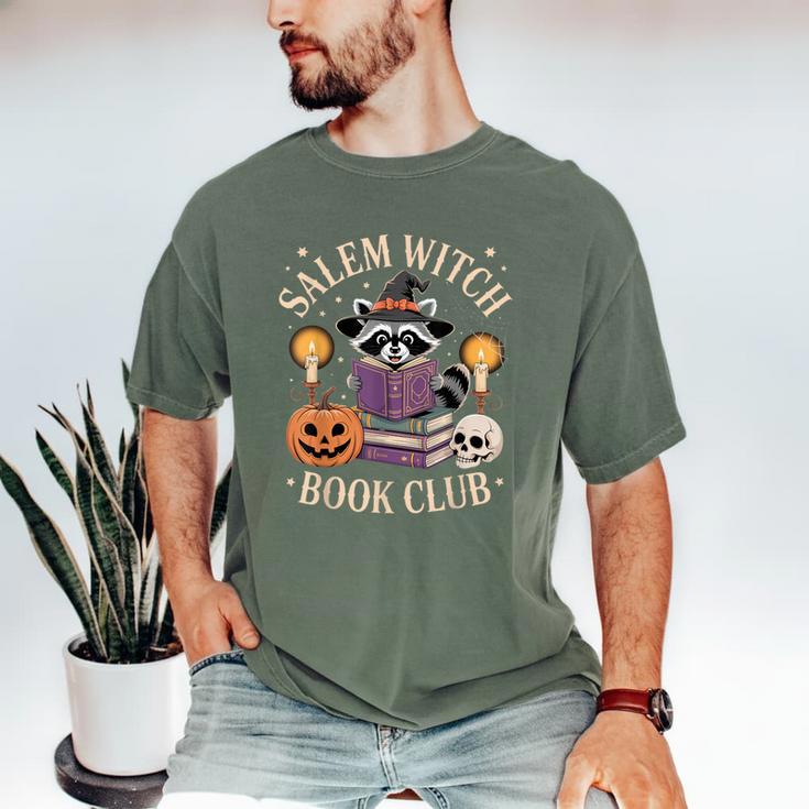 Salem Witch Book Club Bookish Halloween Raccoon Witchcraft Men's Comfort Colors T-Shirt