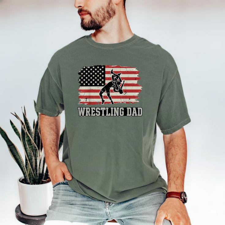 Wrestling Dad US Flag Fathers Day Retro Wrestling Fans Men's Comfort Colors T-Shirt