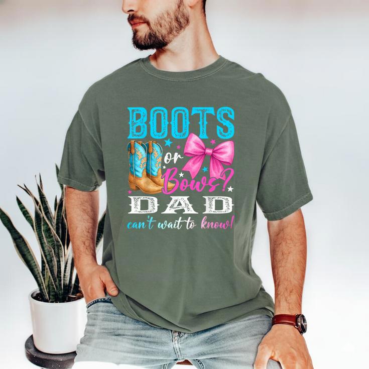 Boots Or Bows Dad Loves You Gender Reveal Party Men's Comfort Colors T-Shirt