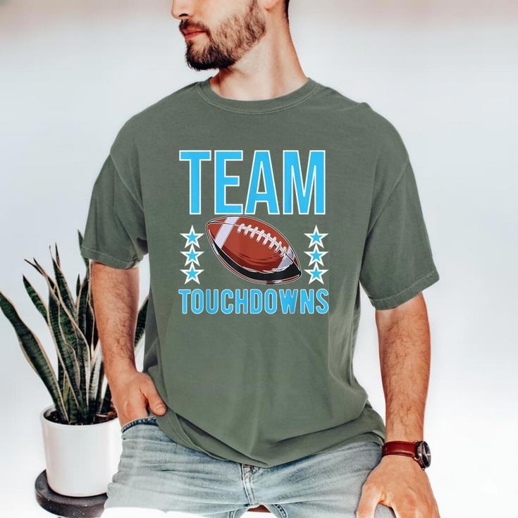 Cute Team Touchdowns Gender Reveal For Mom And Dad Men's Comfort Colors T-Shirt