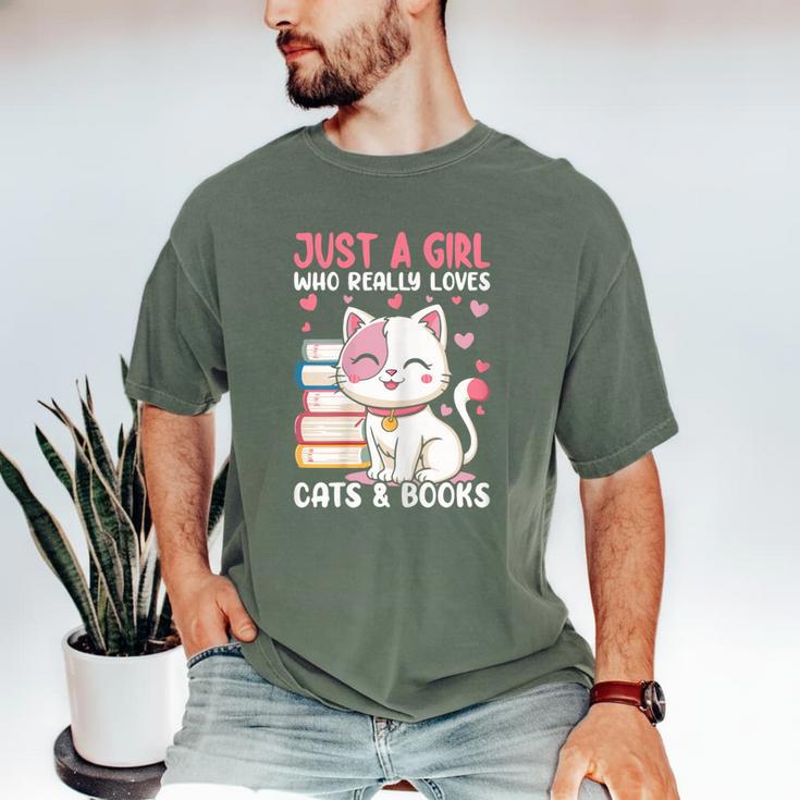 Girl Who Loves Cats And Books Cute Men's Comfort Colors T-Shirt