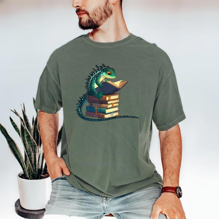 Lizard Reading Book Librarian Bookworm Reader Read Men's Comfort Colors T-Shirt