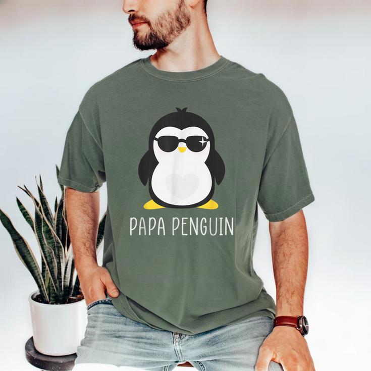 Penguin Papa Father's & Cute Dad Men's Comfort Colors T-Shirt