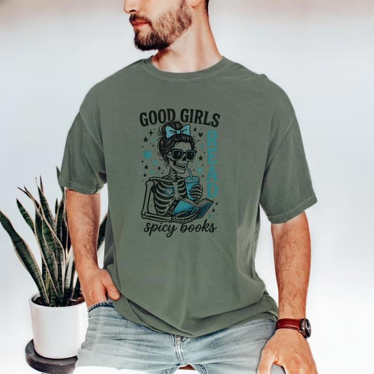 Romance Reader Good Girls Read Spicy Books Halloween Costume Men's Comfort Colors T-Shirt