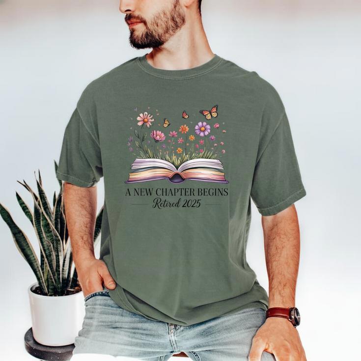 a New Chapter Begins Retired 2025 Floral Book Retirement Men's Comfort Colors T-Shirt