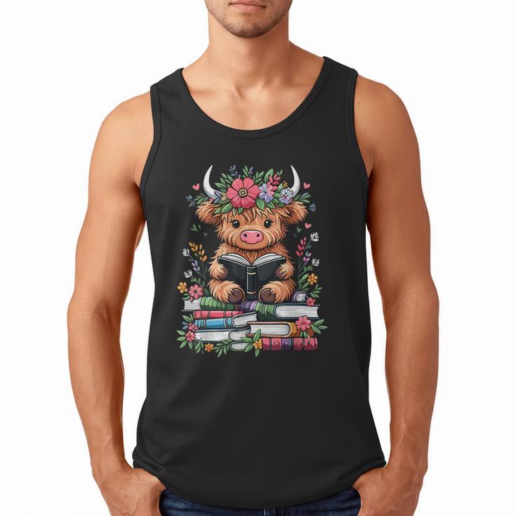 Bookworm Cute Baby Highland Cow Reading Book Men Tank Top