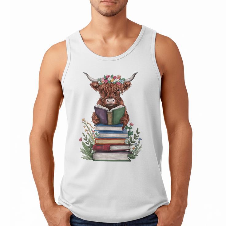 Cute Highland Cow With Book Floral Bookworm Librarian Book Men Tank Top