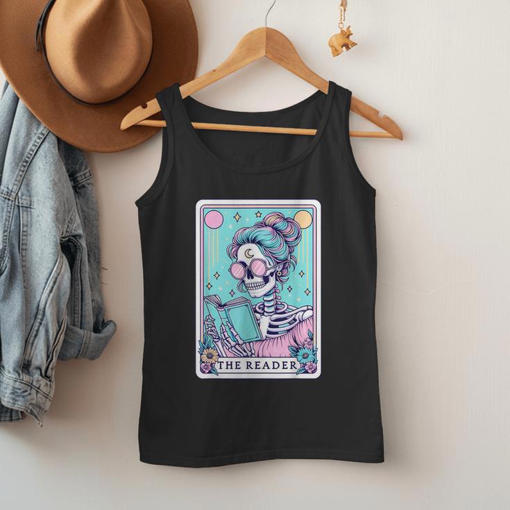 The Reader Retro Reading Skeleton Books Flowers Tarot Card Men Tank Top
