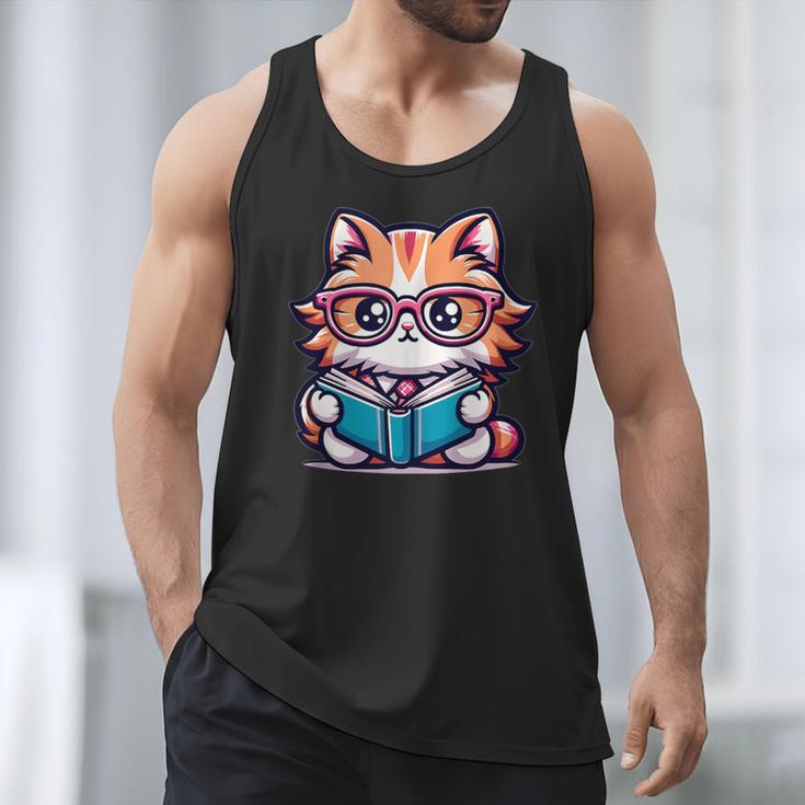 Adorable Book Lover Maine Coon Cat With Reading Glasses Cute Men Tank Top