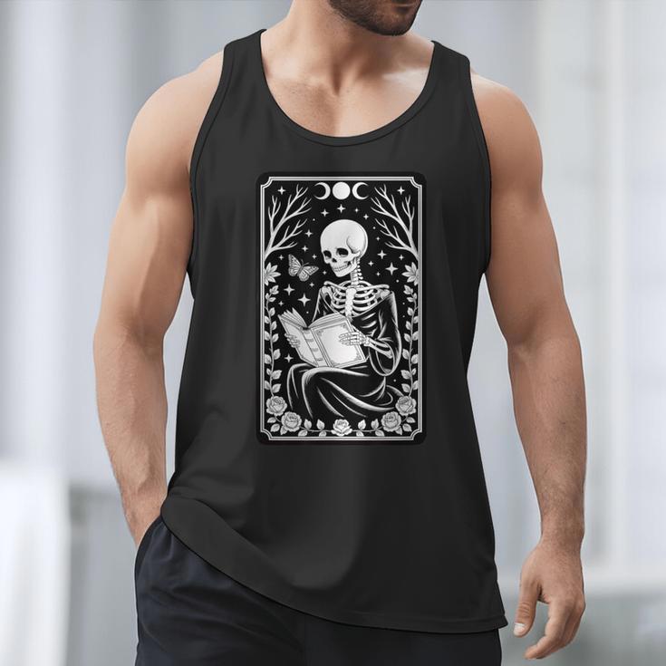 Book Lover The Reader Tarot Card Skeleton Reading Men Tank Top