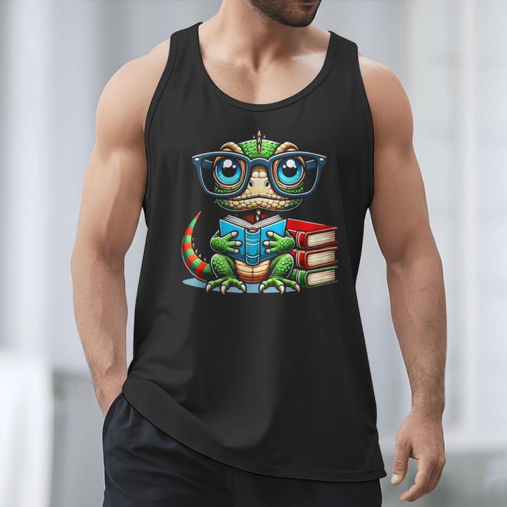 Book Lover Reading Iguana Men Tank Top