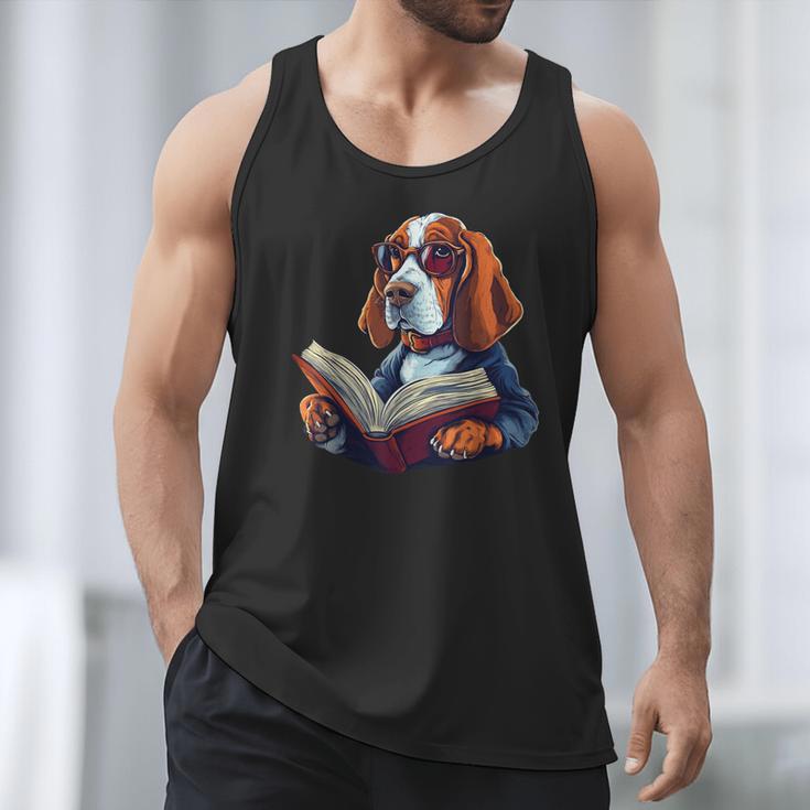 Cute Dog Basset Hound Reading Book Men Tank Top