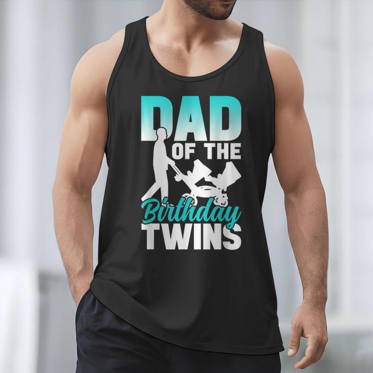 Dad Of The Birthday Twins Celebrate Cute Twin Father Daddy Men Tank Top