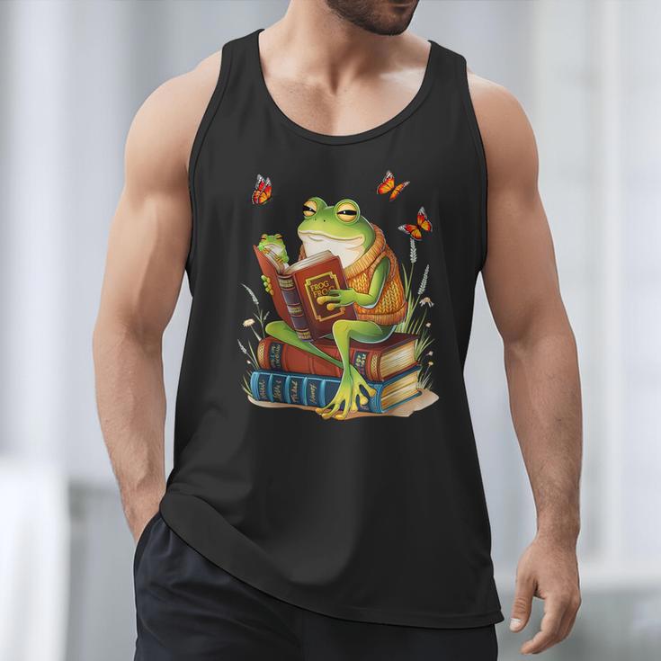 Frog & Toad Fishing Vintage Classic Book Frog Reading Book Men Tank Top