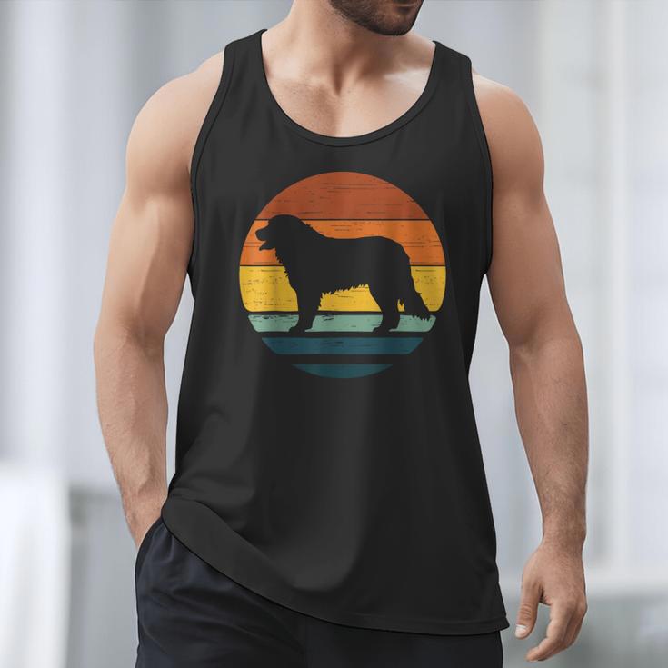 Golden Mountain Vintage Retro Mum Dad Dog Men Women Kids Men Tank Top