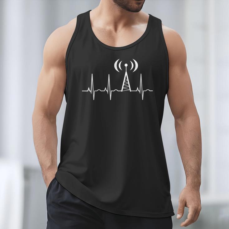 HAM Radio For Dad Ham Radio Operator Heartbeat Men Tank Top