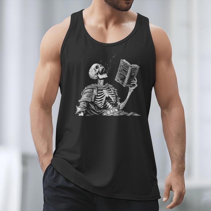 Hilarious Skeleton Holding a Book And Laughing Gothic Men Tank Top Hilarious Skeleton Holding a Book And Laughing Gothic Men Tank Top