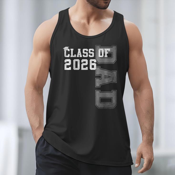 Proud Dad Of A 2026 Graduate Grad Senior Father Graduation Men Tank Top