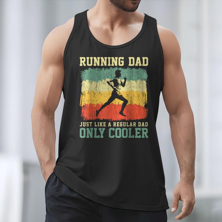 Retro Running Dad Runner Marathon Athlete Humor Outfit Men Tank Top