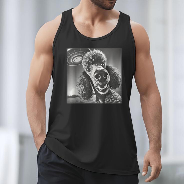 Vintage Poodle Selfie With UFO Alien Photobooth Dog Mom Dad Men Tank Top
