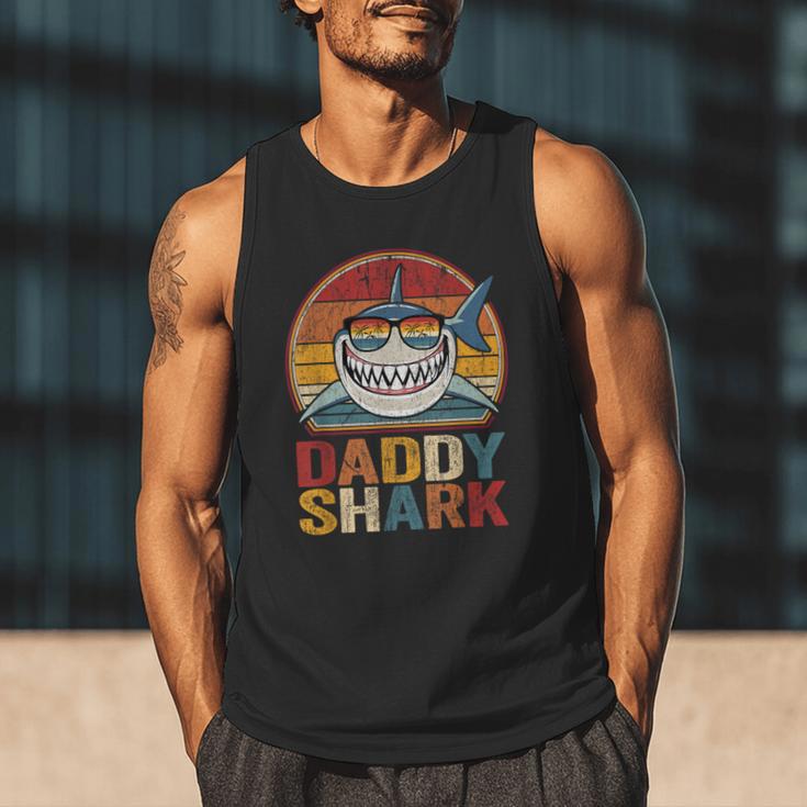 Daddy Shark Retro Shark Shirt Pajamas For Dad Dad Men Tank Top