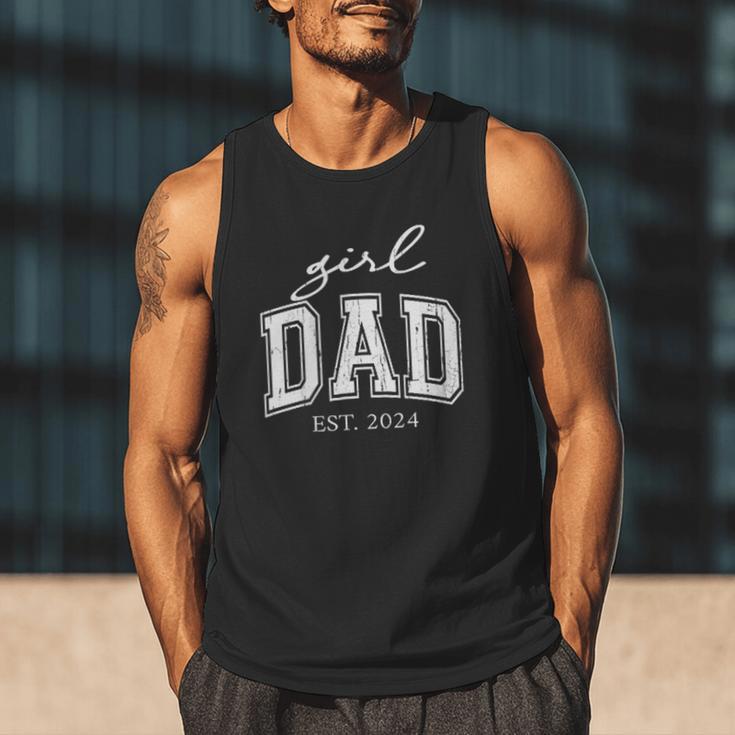 Girl Dad Est 2024 Dad Of Girls Father's Day Men Tank Top